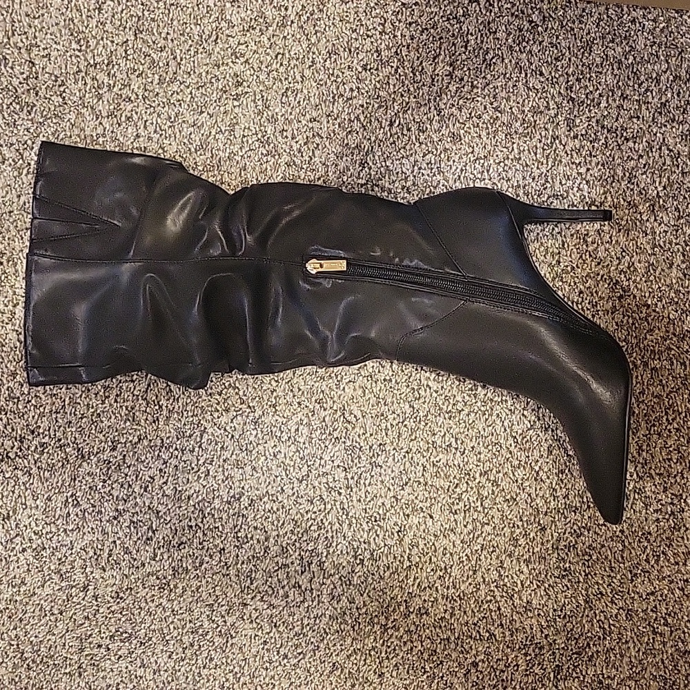 Black Lux Stretch boot Jessica Simpson